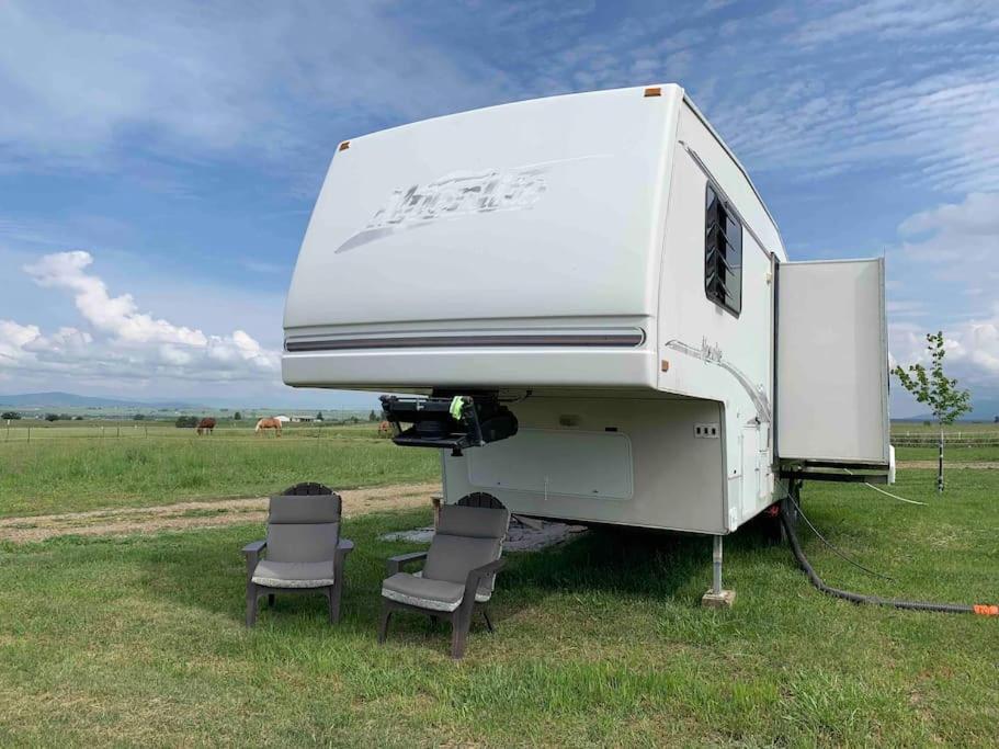 Apartmán Mission Mountain Camper Saint Ignatius Exteriér fotografie