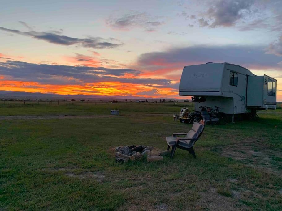 Apartmán Mission Mountain Camper Saint Ignatius Exteriér fotografie